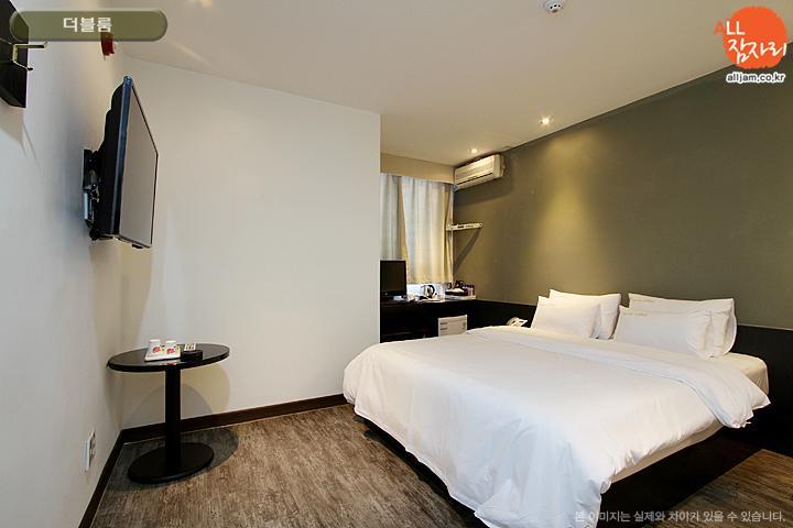 The Hotel Bon Suwon Rum bild